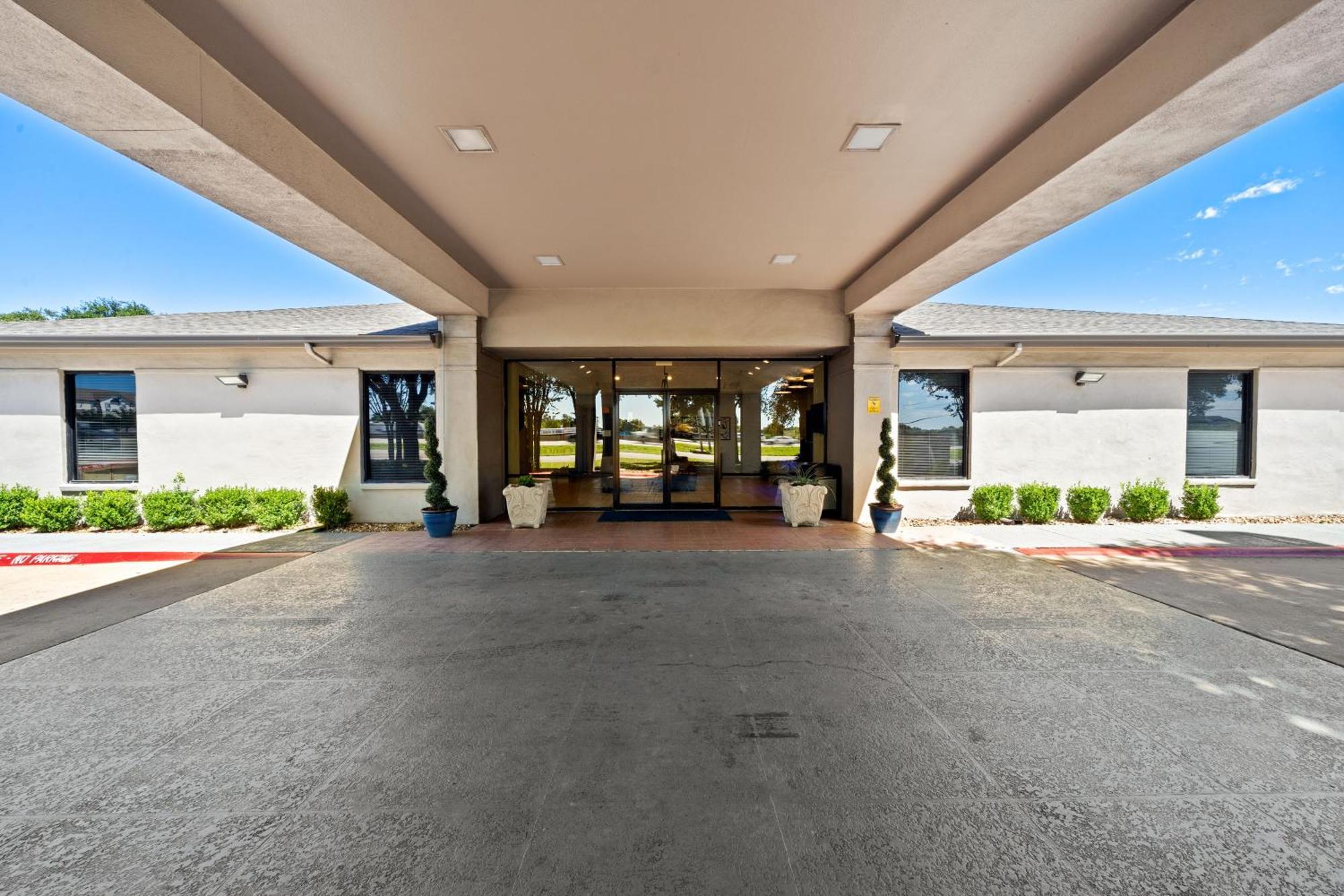 Days Inn By Wyndham Round Rock Ngoại thất bức ảnh