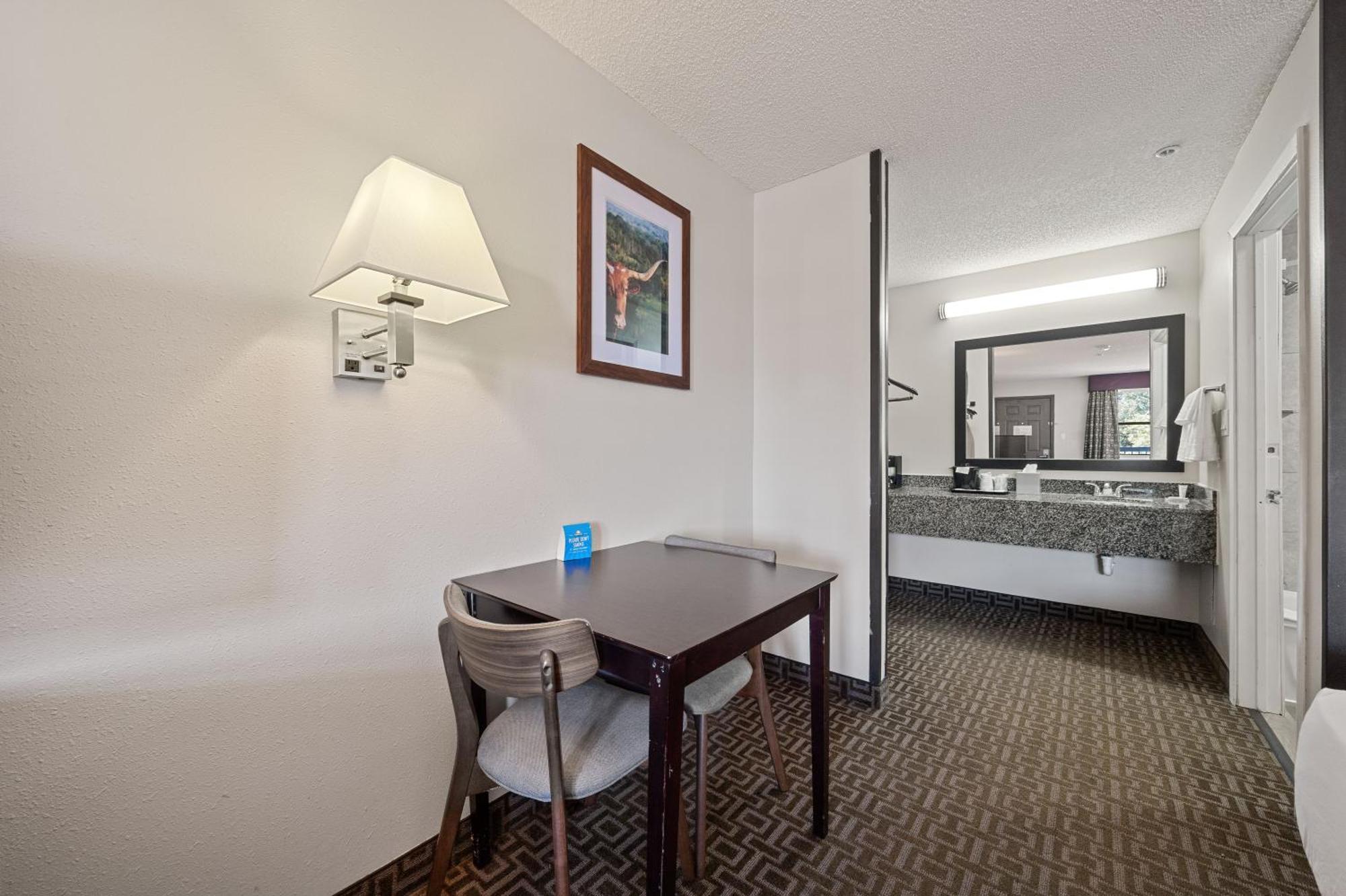 Days Inn By Wyndham Round Rock Ngoại thất bức ảnh