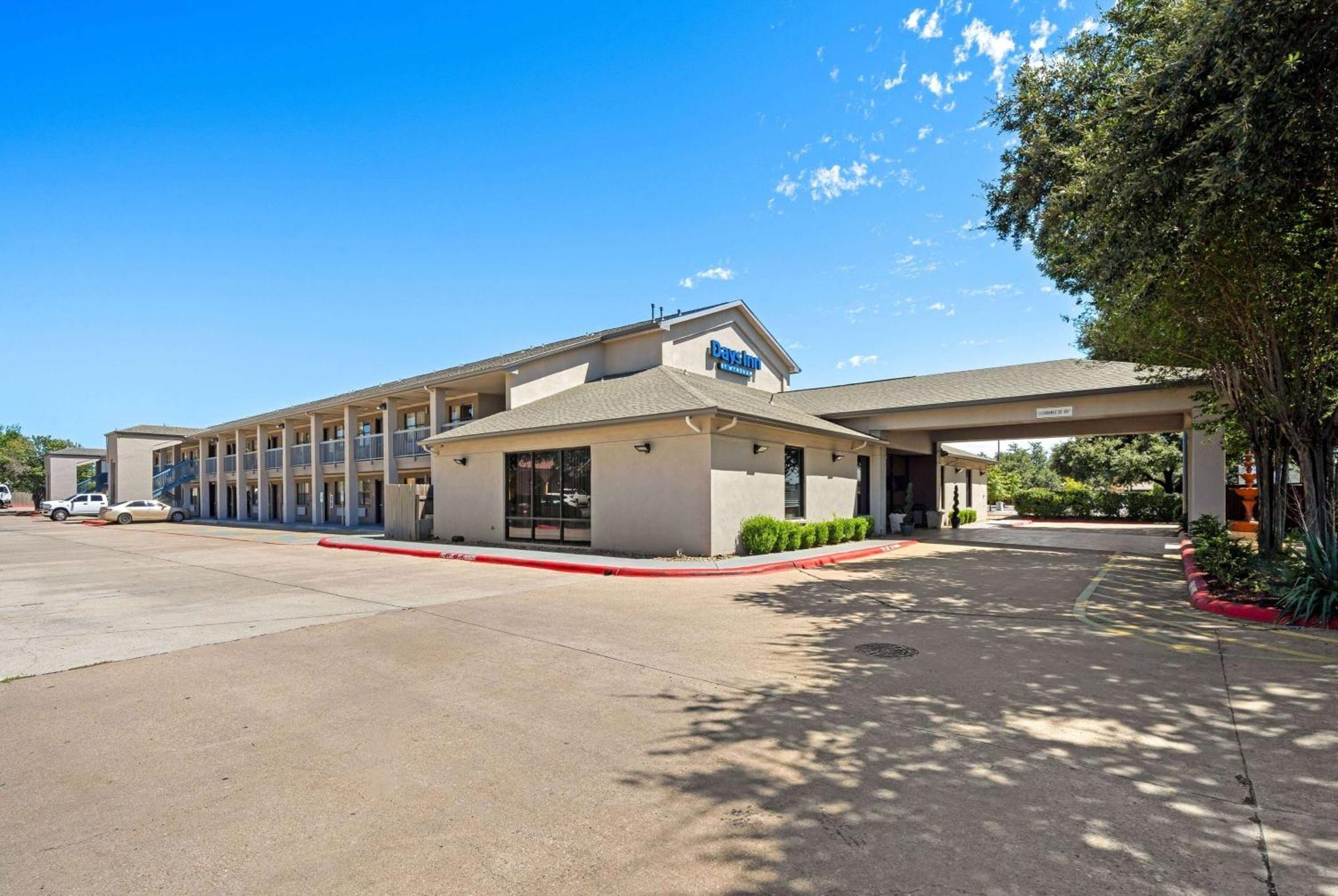 Days Inn By Wyndham Round Rock Ngoại thất bức ảnh