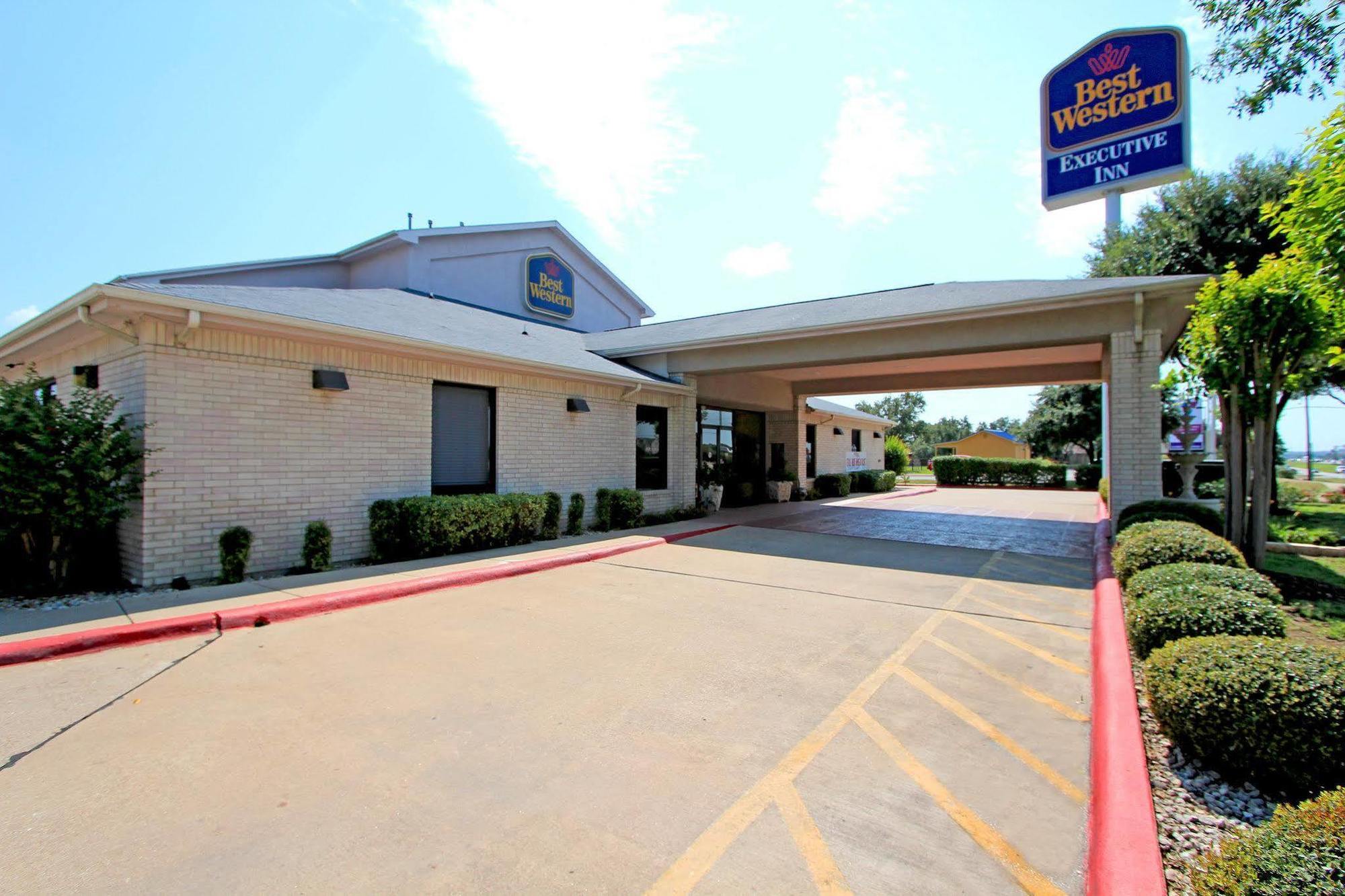 Days Inn By Wyndham Round Rock Ngoại thất bức ảnh