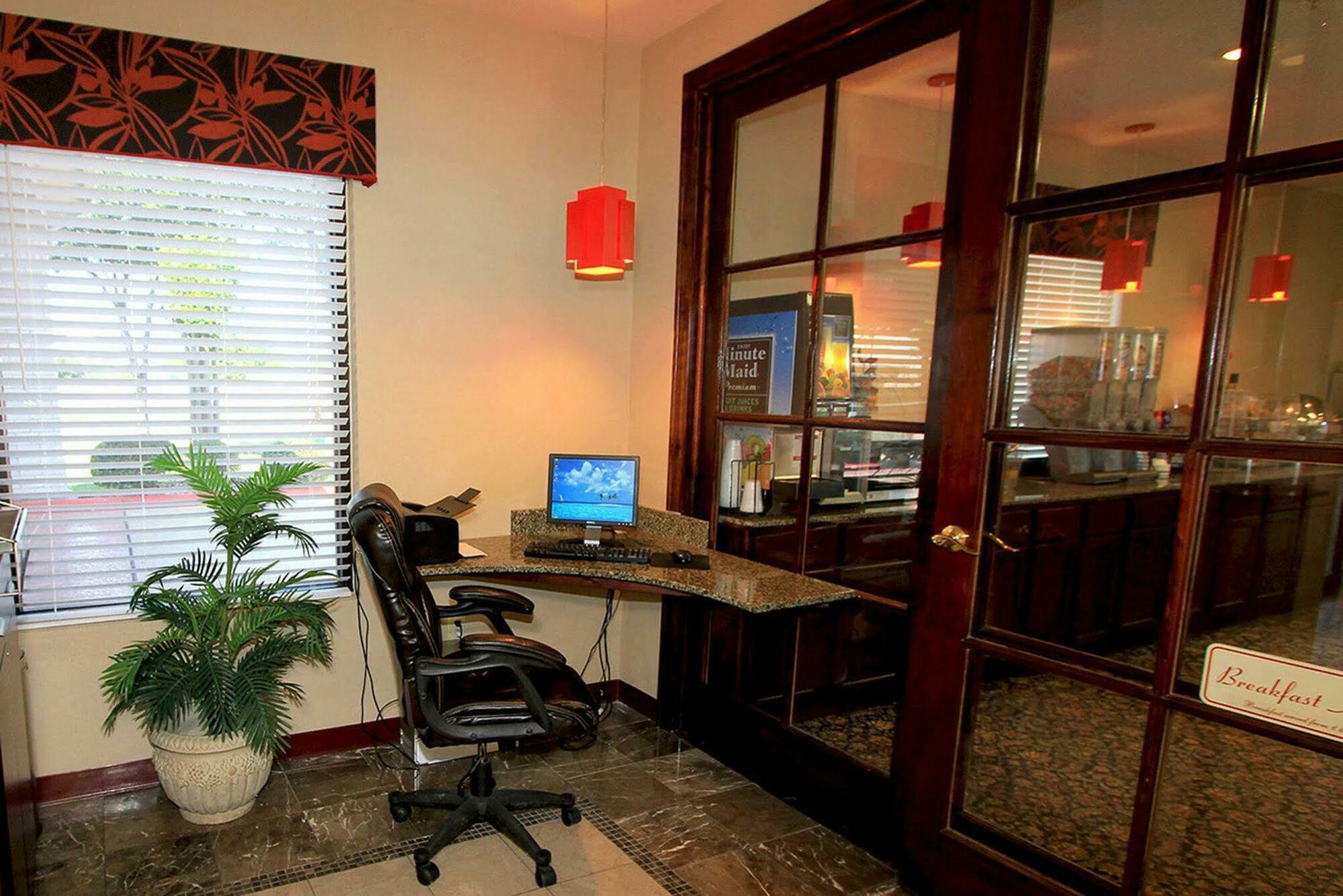Days Inn By Wyndham Round Rock Ngoại thất bức ảnh
